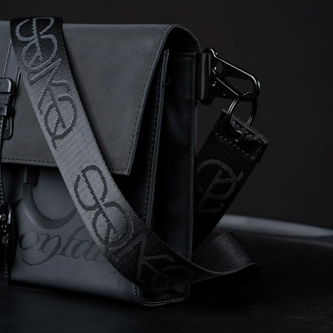"MOONFALL" CROSSBODY BAG [Saka x Neo4ic]